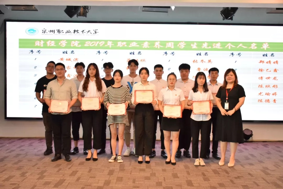 17先进.webp.jpg 17先进.webp.jpg