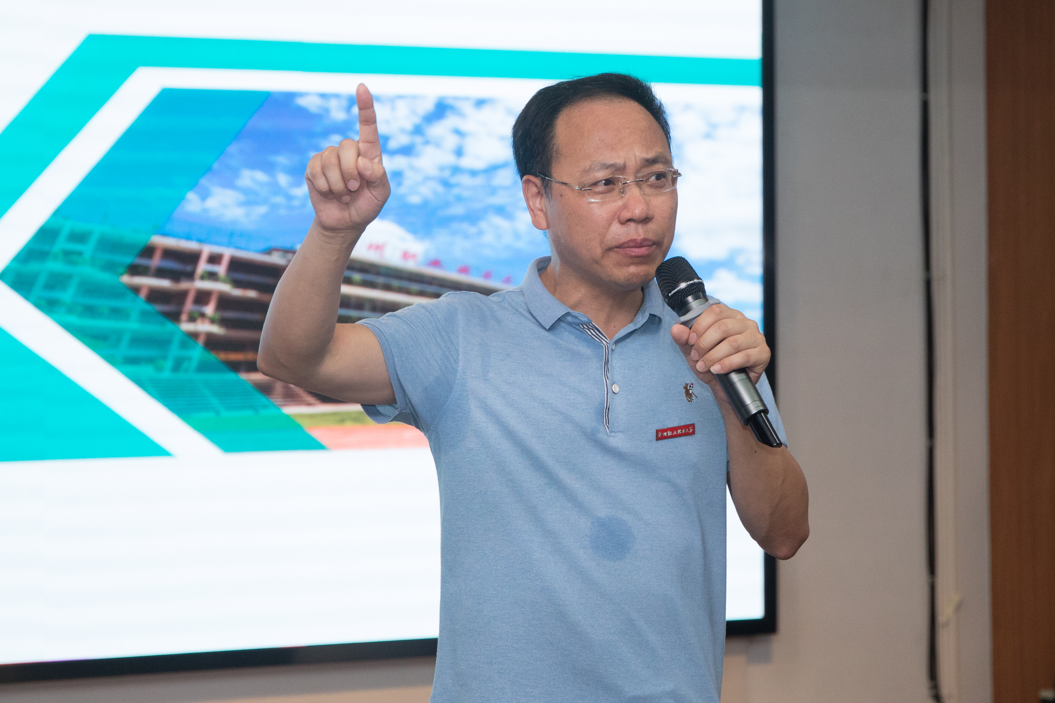 4Z4A2730.jpg 4Z4A2730.jpg